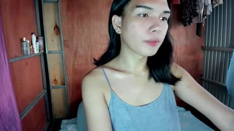 shhh online show from December 4, 8:30 am