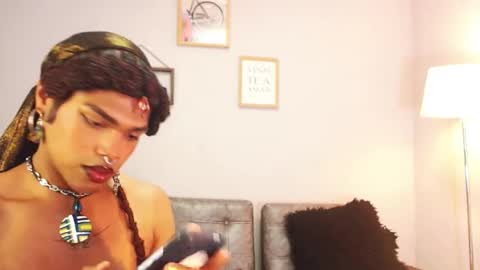 Snapshot of ile_matamba chatting on October 13, 3:45 pm ile_matamba online show from October 13, 3:45 pm