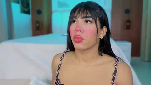 Perla online show from December 6, 12:28 am