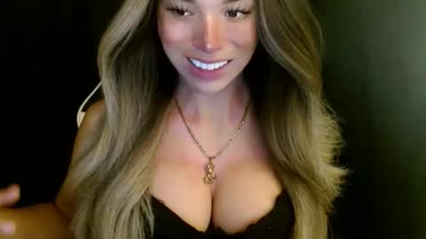 Queen Gwen online show from October 27, 12:07 am