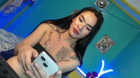 Mae online show from April 19, 6:21 pm