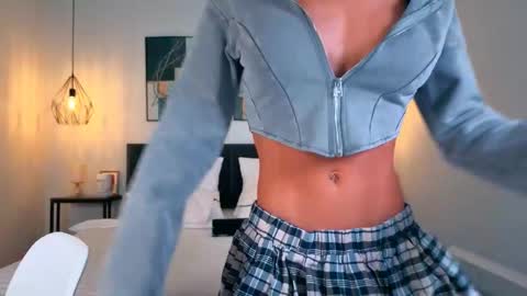 Snapshot of irma_dust chatting on October 13, 8:26 am IRMA FOLLOW ME online show from October 13, 8:26 am