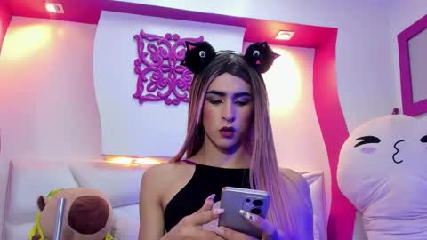 Snapshot of isa__fox chatting on October 19, 5:11 am Isa online show from October 19, 5:11 am