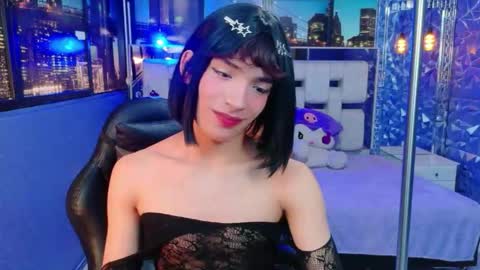 isaacnova online show from May 30, 9:02 pm