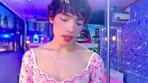 isaacnova online show from July 4, 9:31 pm