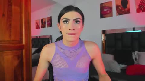 Isabella Moon9 online show from March 13, 11:27 am