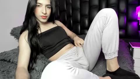 Snapshot of isabellabis chatting on September 29, 1:49 am Bella B -JOIN FREE online show from September 29, 1:49 am