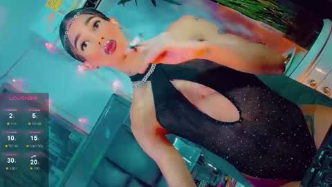 isabellagirs online show from April 15, 5:24 am