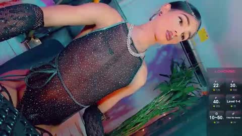 isabellagirs online show from April 18, 7:40 pm