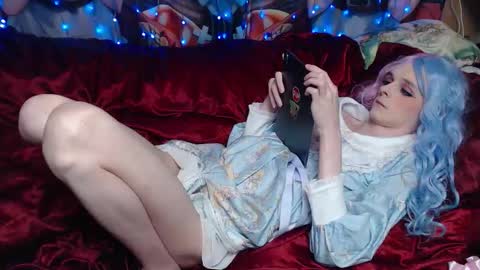 Yuta online show from February 11, 11:45 pm