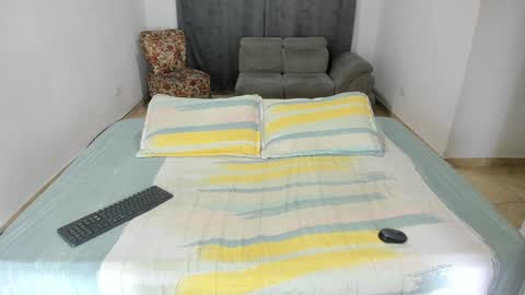 Isabella  online show from February 6, 6:18 am