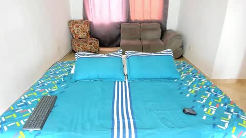 Isabella  online show from February 18, 9:09 pm