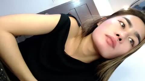 its_me_vanesa online show from December 23, 6:18 am