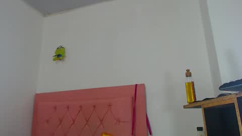 ivonneth online show from March 11, 9:02 am