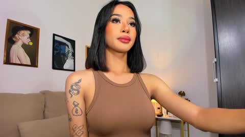 Snapshot of ivorycollins chatting on December 22, 4:17 am kirstenelsie online show from December 22, 4:17 am