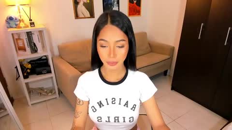 Snapshot of ivorycollins chatting on February 25, 12:47 am kirstenelsie online show from February 25, 12:47 am