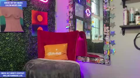 Muse hethey online show from June 18, 11:09 pm