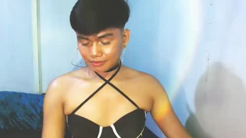 Snapshot of iya143 chatting on October 2, 9:21 am iya143 online show from October 2, 9:21 am