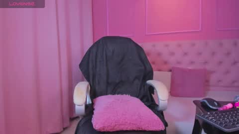 Vanniall online show from February 15, 8:35 am