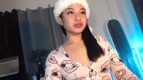 JASMINE online show from December 16, 6:57 pm