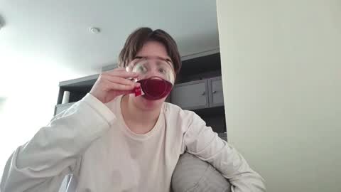 Jene online show from February 22, 10:40 am