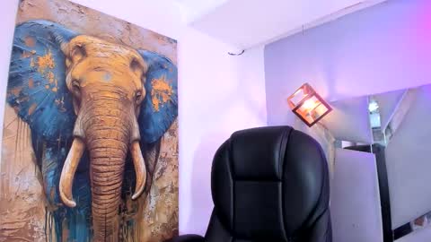 Snapshot of jenniifer_t chatting on October 1, 4:02 am jenniifer_t online show from October 1, 4:02 am