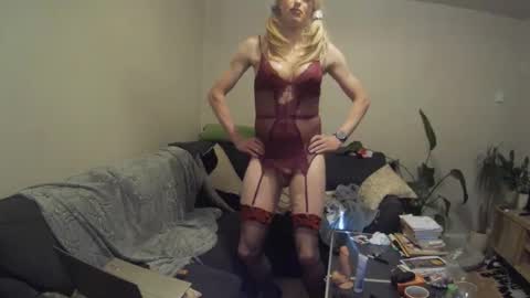 Snapshot of jennyjay800800 chatting on January 16, 1:04 pm Jenny Jay online show from January 16, 1:04 pm