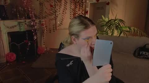 jes_solar online show from February 27, 10:49 pm