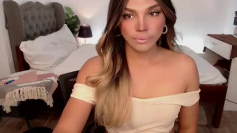 Snapshot of jesie_hot69 chatting on February 2, 2:13 pm jesie_hot69 online show from February 2, 2:13 pm