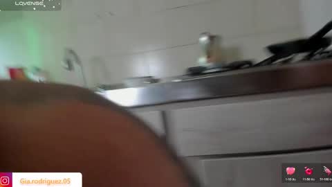 jess_hoffman online show from April 10, 3:18 pm