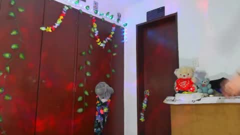 Jessica online show from April 21, 8:15 pm