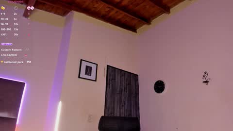 itsjesscollen online show from October 7, 7:42 am