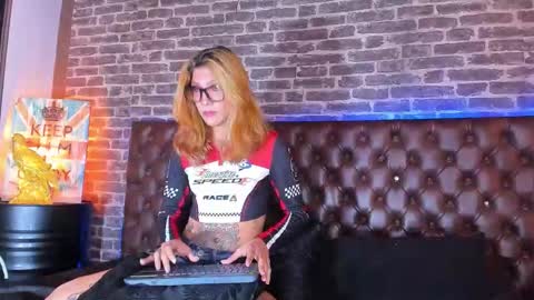 ---Jessie--- online show from March 17, 5:31 am