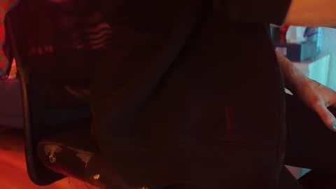 jfemk online show from November 1, 2:14 pm