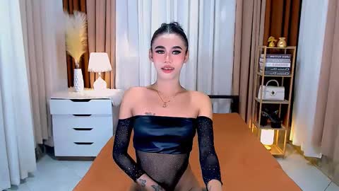 julie online show from January 4, 2:03 am