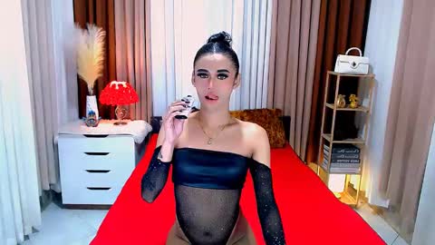 julie online show from February 2, 12:30 am