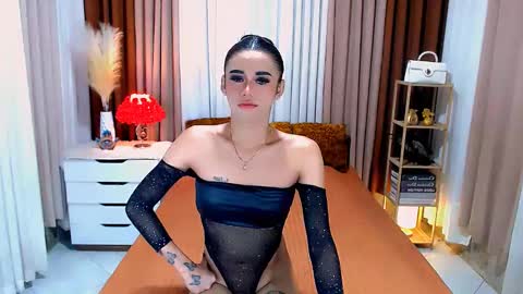 julie online show from February 4, 1:13 am