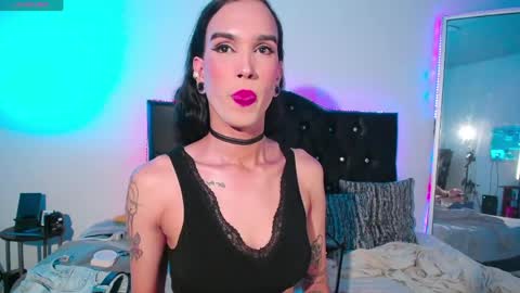 Joa Isaza     online show from March 24, 6:18 am