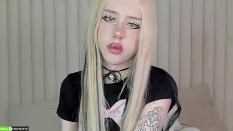 Snapshot of joybarker chatting on October 11, 1:46 pm Joy Barker online show from October 11, 1:46 pm