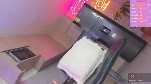 Snapshot of juana18quintero chatting on September 11, 11:18 am JUANA VALENTINA QUINTERO independent model ONLY FANS --- Juanaquintero online show from September 11, 11:18 am