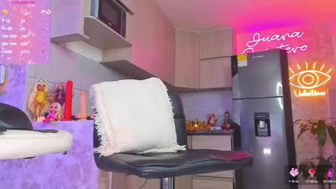 Snapshot of juana18quintero chatting on October 1, 10:38 am JUANA VALENTINA QUINTERO independent model ONLY FANS --- Juanaquintero online show from October 1, 10:38 am