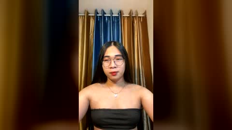 juliasterling online show from July 15, 4:34 pm