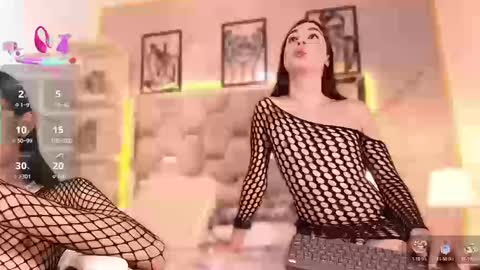   J U L L I E T A F O X   online show from March 11, 5:44 am