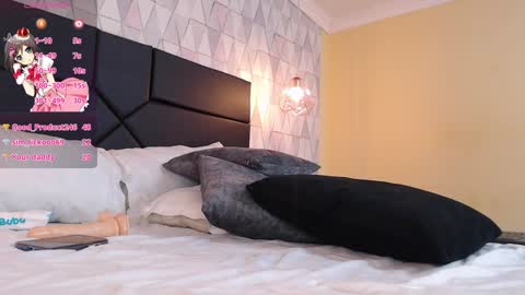 Justine online show from February 6, 10:37 am