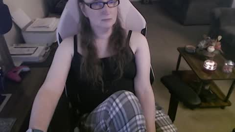 Camprincess331 online show from November 12, 2:24 am