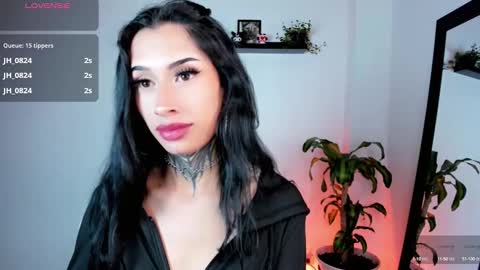 Snapshot of kali_ka chatting on October 16, 11:15 pm Kali Ka Please help me with your thumbs up its important dont forget my birthday on October 26 online show from October 16, 11:15 pm