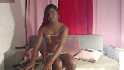 KALUANA URBANO online show from January 16, 11:16 pm