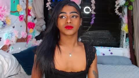 Snapshot of karly_coffe chatting on March 3, 7:07 am KARLY. online show from March 3, 7:07 am
