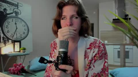 KatieNPZD online show from June 5, 6:50 am