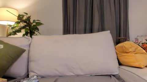 Katrin online show from March 22, 8:35 pm